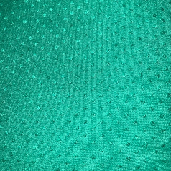 green blouse - Picture 2 of 3